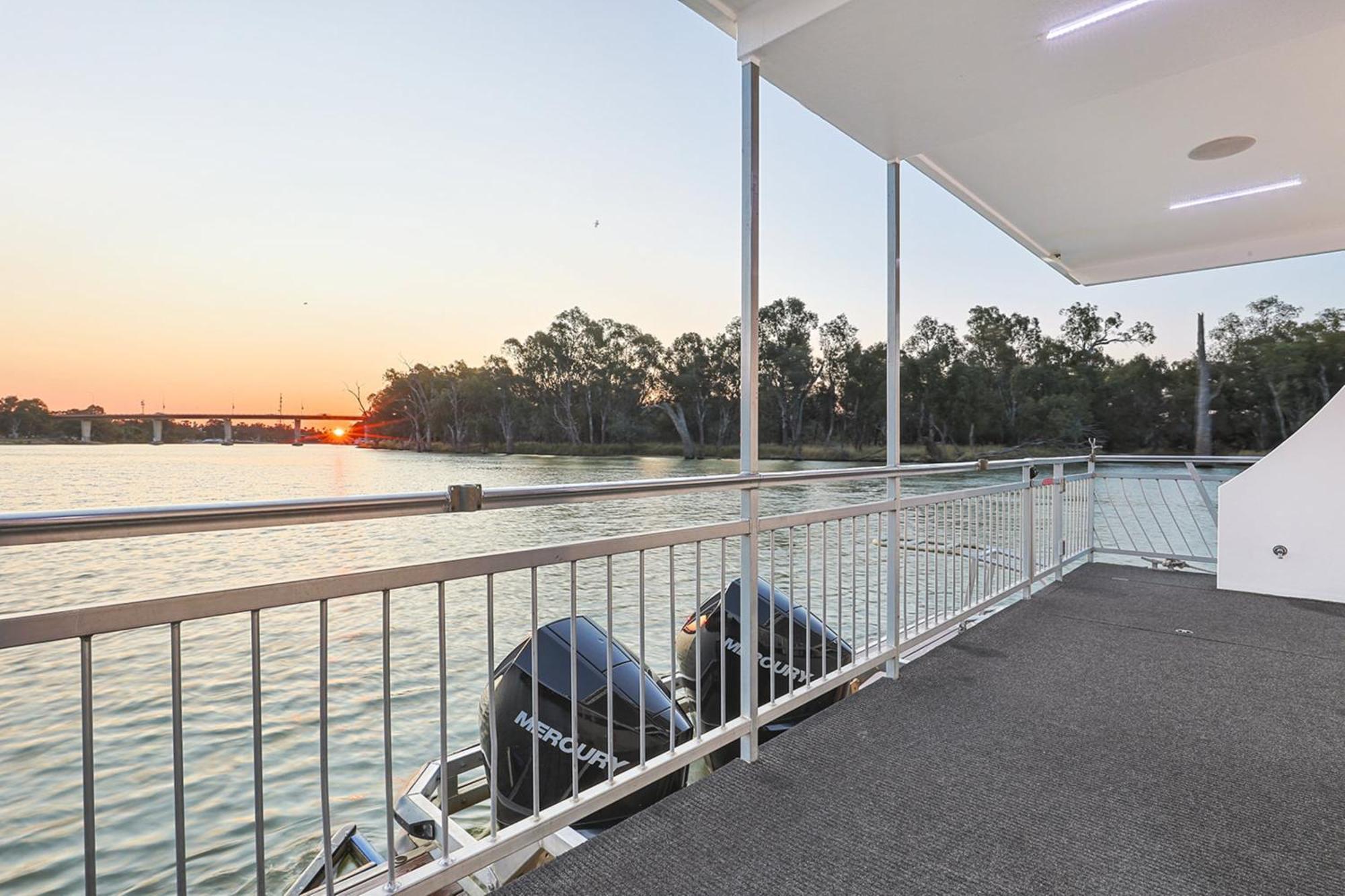 Hotel All Seasons Houseboats Mildura Exterior foto